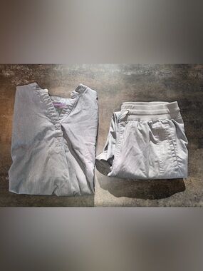 Healing Hands- Light Gray Scrub Top and Jogger Set